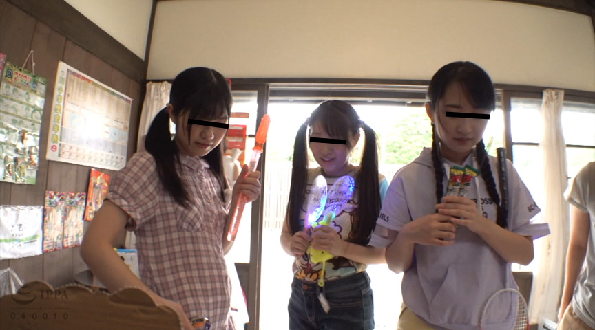 駄菓子屋おじさんとかくれんぼ